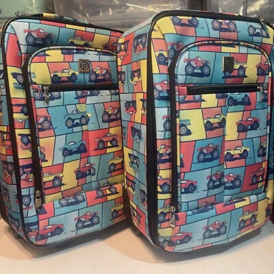 DOS estuches de mano Protege 18" para niños piloto Monster Trucks y coches lado blando a juego Foto 1 de 4