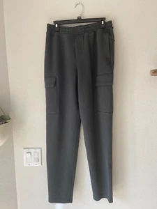 Pantalones cargo Lululemon Smooth Spacer calce clásico talla M pino ennegrecido - Imagen 1 de 2