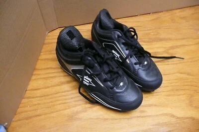 Botines de fútbol Easton bajos de béisbol zapatos negros plateados talla 5 Foto 1 de 4