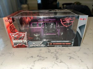 MAISTO 1:25 URBAN RIDEZ BUGZ VOLKSWAGEN VAN SAMBA PURPLE NIB MINT - Picture 1 of 6