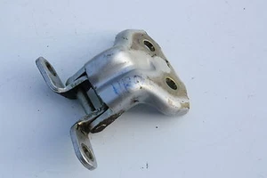 TÜRSCHARNIER OBEN TÜR HINTEN RECHTS LINKS AW ASPEN ASTEN WEISS KIA Sorento I JC - Picture 1 of 2