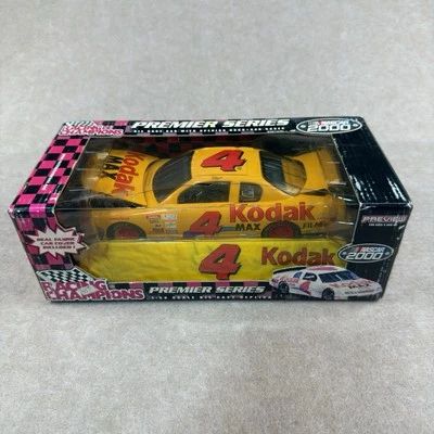 Coche fundido a presión Bobby Hamilton 1:24 Kodak #4 de colección Racing Champions NASCAR 2000 Foto 1 de 4