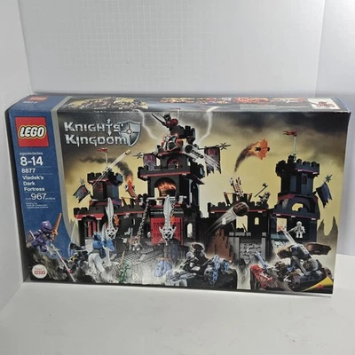 Lego 8877 Vladek's Dark Fortress Knight's Kingdom de colección nuevo y sellado 2005 TOTY Foto 1 de 4