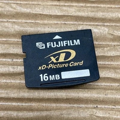 Fujifilm xD Picture Memory Card 16MB  - Fits Fuji & Olympus cameras - Image 1 of 2