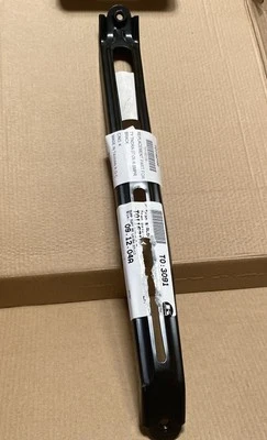 2007  2013 TOYOTA TUNDRA REAR BUMPER BRACKET  (RINGHT-LEFT) - Image 1 of 2