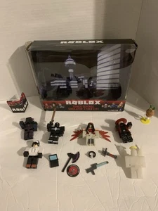 ROBLOX Action 6 Figures TOWER DEFENSE SIMULATOR CYBER Angel CITY Playset - Picture 1 of 3