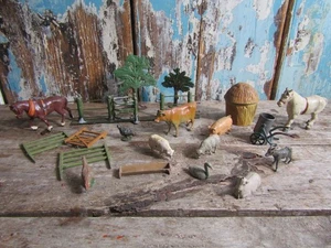 Vintage Job Lot Britains & Crescent Metal Farm Animals & Scenery Fences Trees - Picture 1 of 9