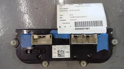 VOLKSWAGEN PASSAT Climate Control Module  561 907 044 AM - Image 1 of 2