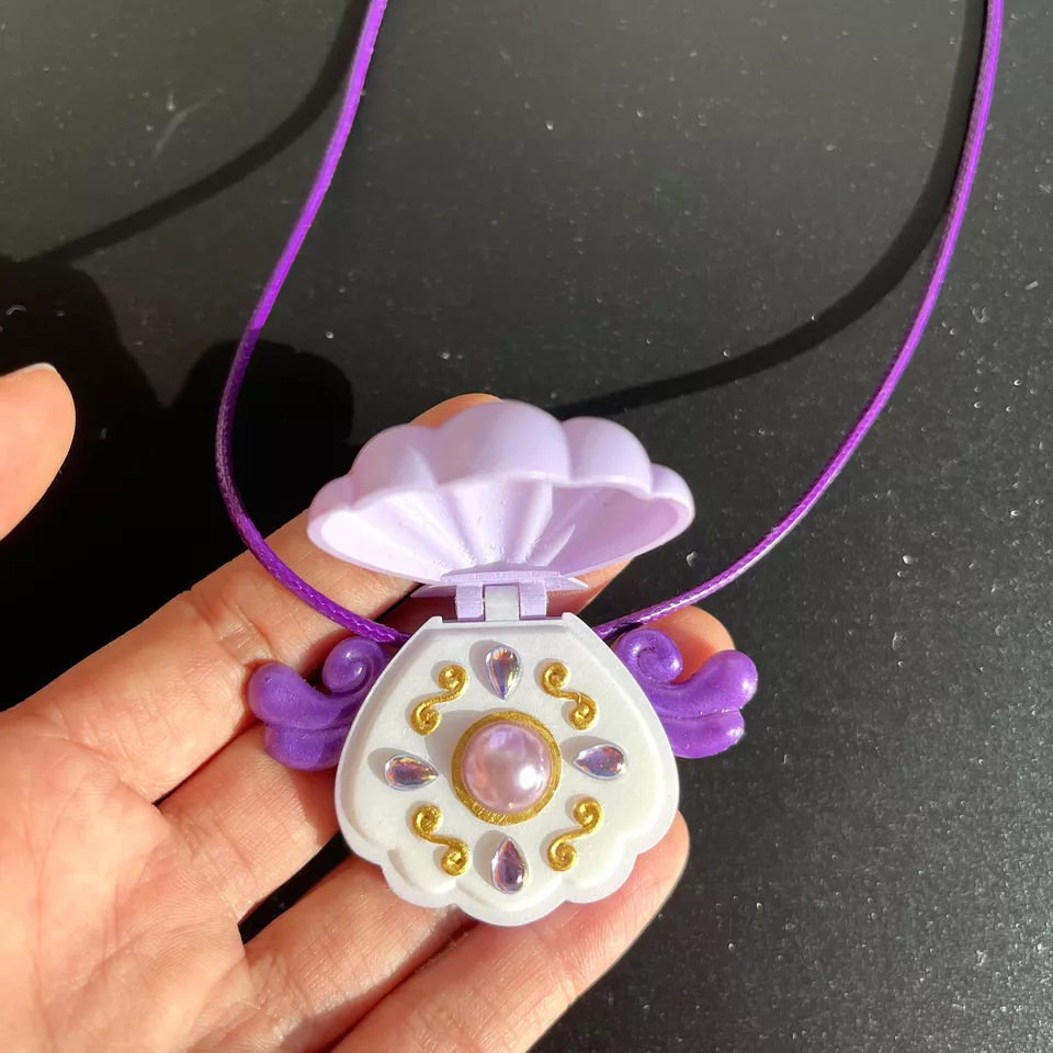 Openable Sea Shell Pendant Mermaid Melody Pichi Pichi Pitch Necklace New Style - Image 1 of 4