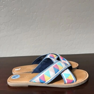 Sandalias Toms para mujer Viv Chanclas Deslizables Azul Rosa Geométricas Sin Cordones 7.5 Foto 1 de 4