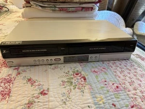Zenith DVD Recorder VCR Combo XBR716 Tested and works well - Picture 1 of 10