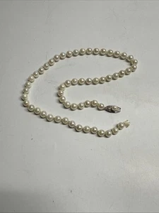 Antica collana di perle coltivate timbrata 14k WG su chiusura. LEGGI oro bianco - Foto 1 di 10