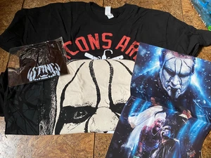 Sting Lot 2 T-shirts L Inflatable Bat + Poster All Elite Crate Exclusive AEW 4 - Picture 1 of 6