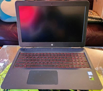 HP Omen 15-ax250wm, i7-7700HQ 2,8 ГГц, 4 ГБ GTX 1050 TI, неисправная материнская плата - Изображение 1 из 3
