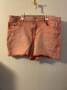 Cato Woman’s Pink Distressed Denim shorts Size 16 - Picture 1 of 3