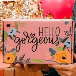 Hello Gorgeous Be Your Own Kind of Beautiful Self Love Standard Gift Box - Picture 1 of 9