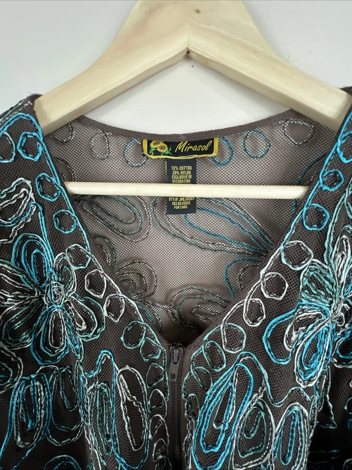 Blusa romántica boho con apliques florales transparentes con cremallera de malla marrón XL Mirasol para mujer Foto 1 de 4