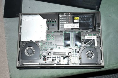 Dell Precision M4600 Laptop - d e f e k t  für Bastler - Bild 1 von 4