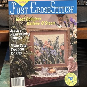 Revista Just Cross Stitch agosto 1993 - Imagen 1 de 12