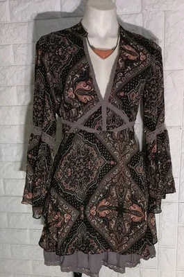 Mini Vestido Free People Manga Campana Cintura Imperio Estampado Paisley Talla 8 Foto 1 de 4