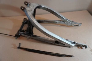 Bastidor de carrocería basculante trasero YAMAHA DT50 DT80 DT LC 17W dañado - Imagen 1 de 10