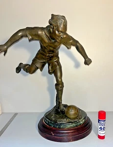 Statue en Régule sur socle en marbre signée LEMOYNE - Photo 1/12