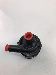 DB2957 RENAULT Water Pump 0392023112 - Picture 1 of 4