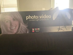 Westcott Photo Basics Constant Light Umbrella Kit *never Been Opened* - Picture 1 of 2