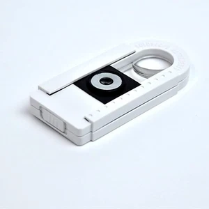 Foldscope LED Magnifier 3X/10X Magnification Replaceable Battery (2 X LR1130) - Picture 1 of 4