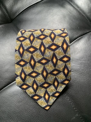 Corbata de seda vintage Christian Dior corbata caleidoscopio verde 4"x57" de ancho Foto 1 de 4