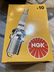 NGK Standard Spark Plug, BR7HS-10 1098 2-BR7HS-10 N-BR7HS-10 For 1 Spark Plug - Picture 1 of 3
