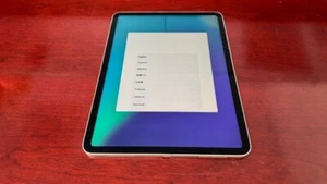 Apple iPad Pro 11-inch (2nd gen) 128 GB, Wi-Fi, 11" - Silver - Cosmetic issues - Afbeelding 1 van 7