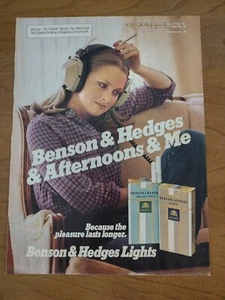 Benson & Hedges Cigarettes Ad 1981 Mujer Auriculares Vintage Impresión Revista - Imagen 1 de 1