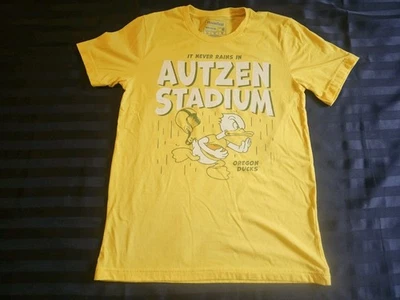 Oregon Ducks Homefield It Never Rains In Autzen Stadium Womens Medium Shirt - Image 1 of 4