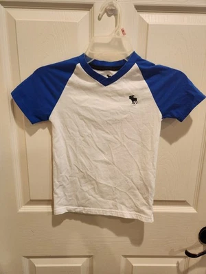 Camiseta Abercrombie Niños Niños 5/6 Usada en Excelente Condición Foto 1 de 4