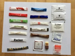 Zuckertütchen Konvolut Zuckertüten Zucker Tüten - weiß Kaffeezubehör Kaffeehaus - Bild 1 von 2