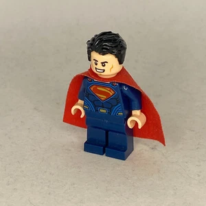 Superman minifigure dark blue suit, tousled hair LEGO DC Superman 76044 76087 - Picture 1 of 4