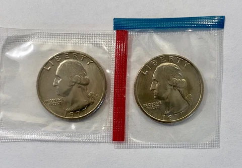 1977 P&D Washington Quarters Uncirculated in U.S. Mint Set Cello Cover