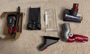 Dyson Cyclone V10 (SV27) accessories - never used - Picture 1 of 2