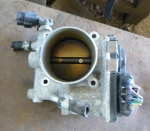 Subaru Liberty Outback 4th Gen 9/03-6/06 2.5 EJ25 Throttle Body - Picture 1 of 5