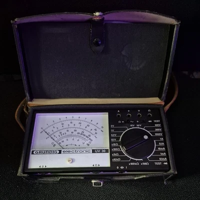 Grundig Electronic Universalvoltmeter UV 30 - Vintage Retro Sammler Leder-Etui - Bild 1 von 4
