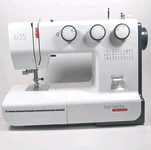 Máquina de coser Bernette 35 diseño suizo + extras + extensión de superficie - Imagen 1 de 5