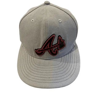 New Era 59FIFTY Fitted Ballcap Atlanta Braves 71/8 Gray Metallic Red MLB - Picture 1 of 9