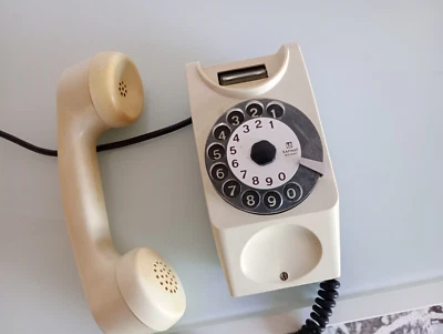 Telefono a disco vintage  anni 80 safnat milano - Immagine 1 di 4