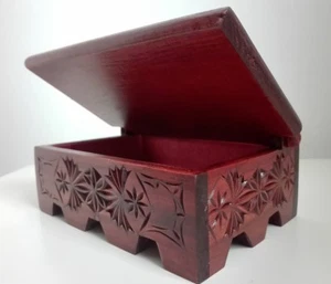 Rumänische Holz geschnitzt Schmuck Aufbewahrungsbox Schmuck Schmuck Volkskunst Handwerk Deko  - Bild 1 von 12