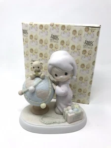 Precious Moments May Your World Be Trimmed With Job 522082 Christmas Boy Globe - Picture 1 of 7