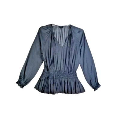 Blusa CURRENT AIR Los Angeles Dk Gris Cintura Ajustada Talla Grande Cuello Dividido Tachonada Foto 1 de 4