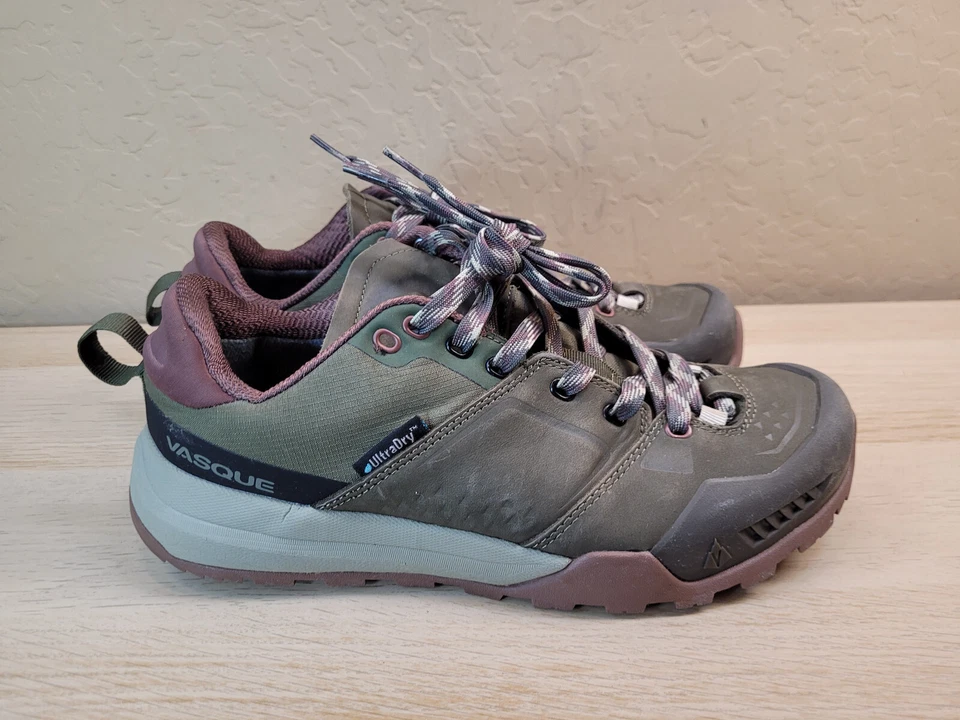 Vasque Alchemist XT 7657M Womens Low Top Lace Up UltraDry Hiking Sneakers Sz 9 M - Image 1 of 4