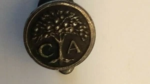 VECCHIA spilla-distintivo C A - in metallo - PINS - 4+ - Foto 1 di 6