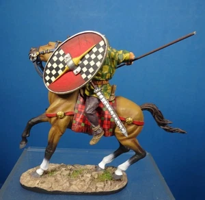 John Jenkins designs AERCAV - 05B 1/30 scale Gaul mounted attacking MIB oop - Picture 1 of 3